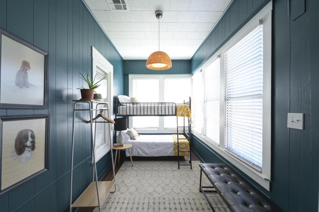 Restored 1930S Uptown Bungalow 2 Min. To Magnolia 韦科 外观 照片