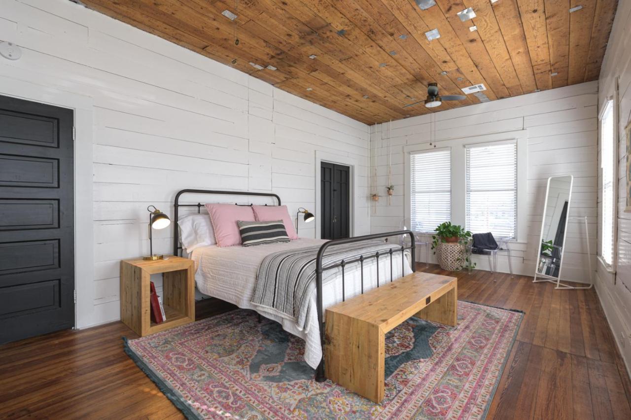 Restored 1930S Uptown Bungalow 2 Min. To Magnolia 韦科 外观 照片